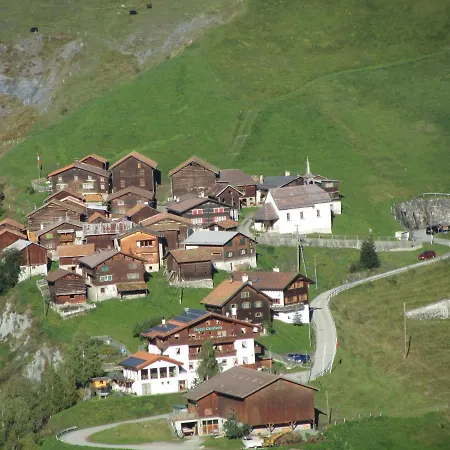 Hotel Cuntera