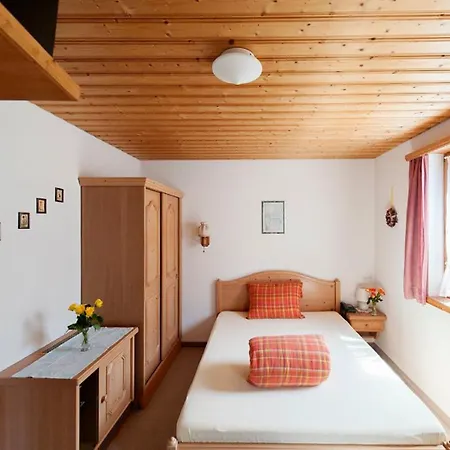 Hotel Cuntera