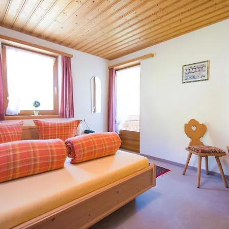 Cuntera 3* Curaglia