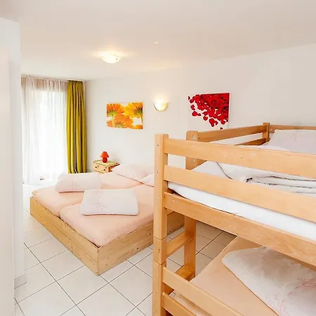 Hotel Cuntera 3*