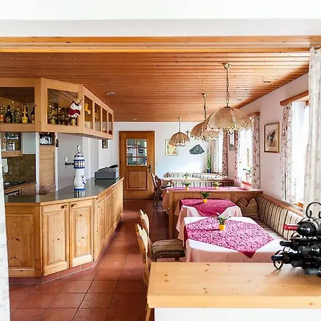 Hotel Cuntera