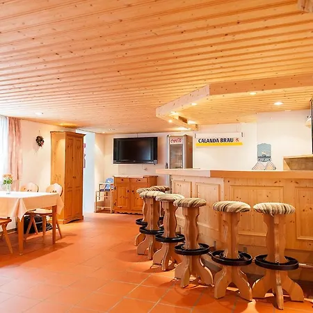Hotel Cuntera