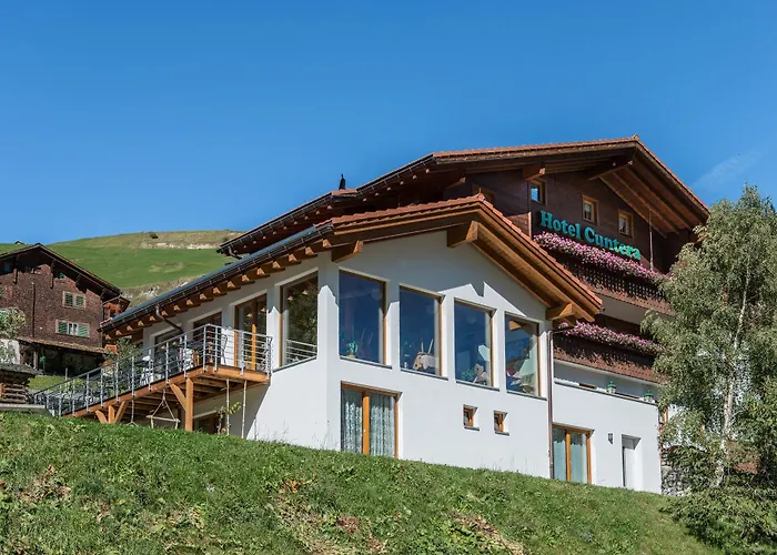 Cuntera 3* Curaglia