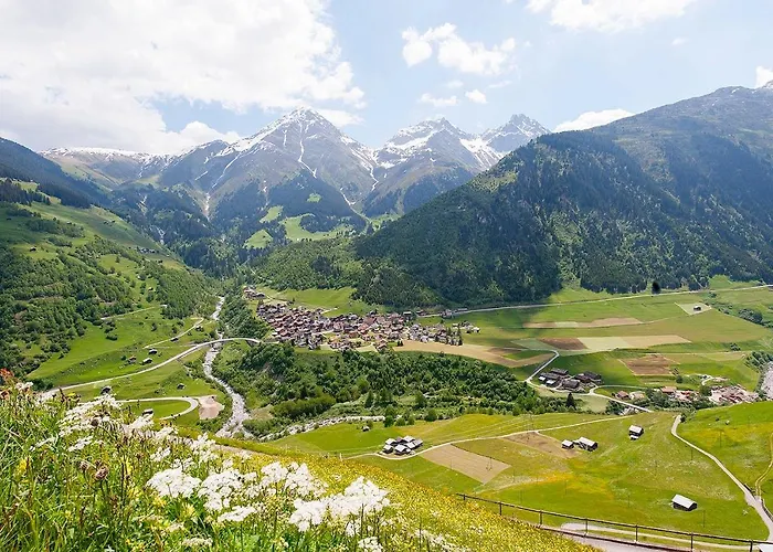 Cuntera 3* Curaglia