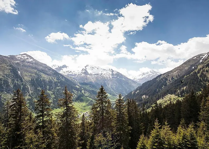 Cuntera فندق Curaglia